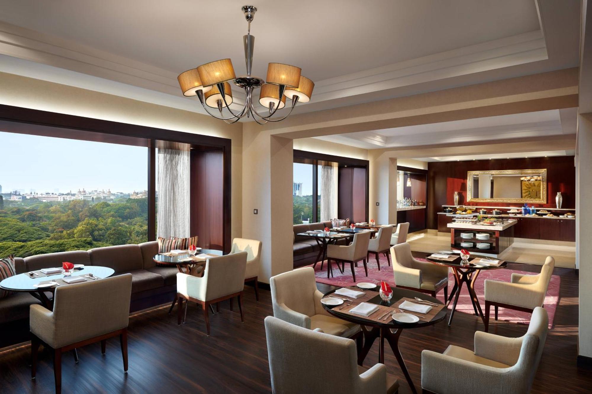 Jw Marriott Hotel Bengaluru Buitenkant foto