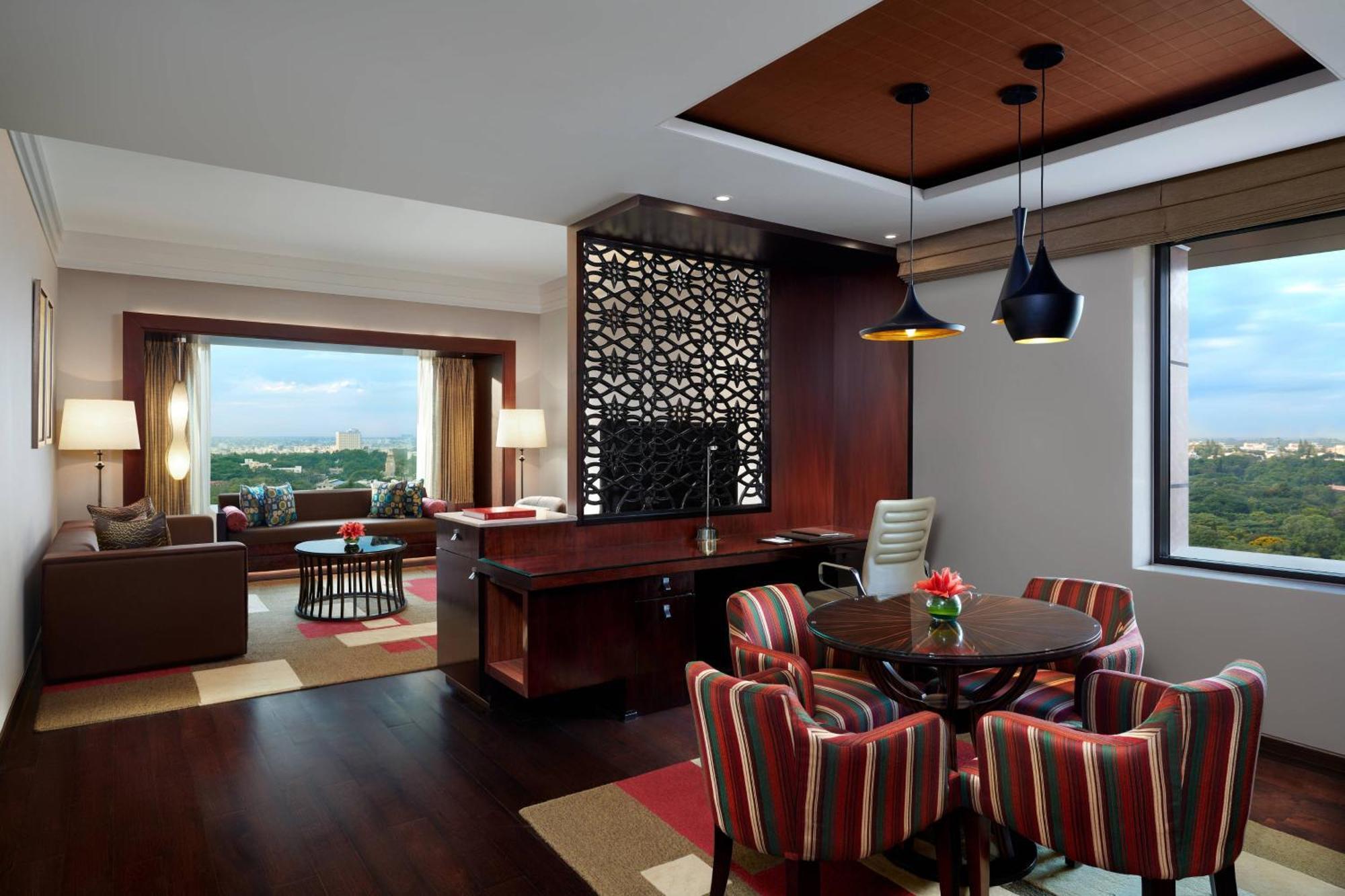 Jw Marriott Hotel Bengaluru Buitenkant foto